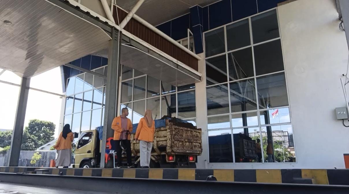 Galeri Praktik Industri 16